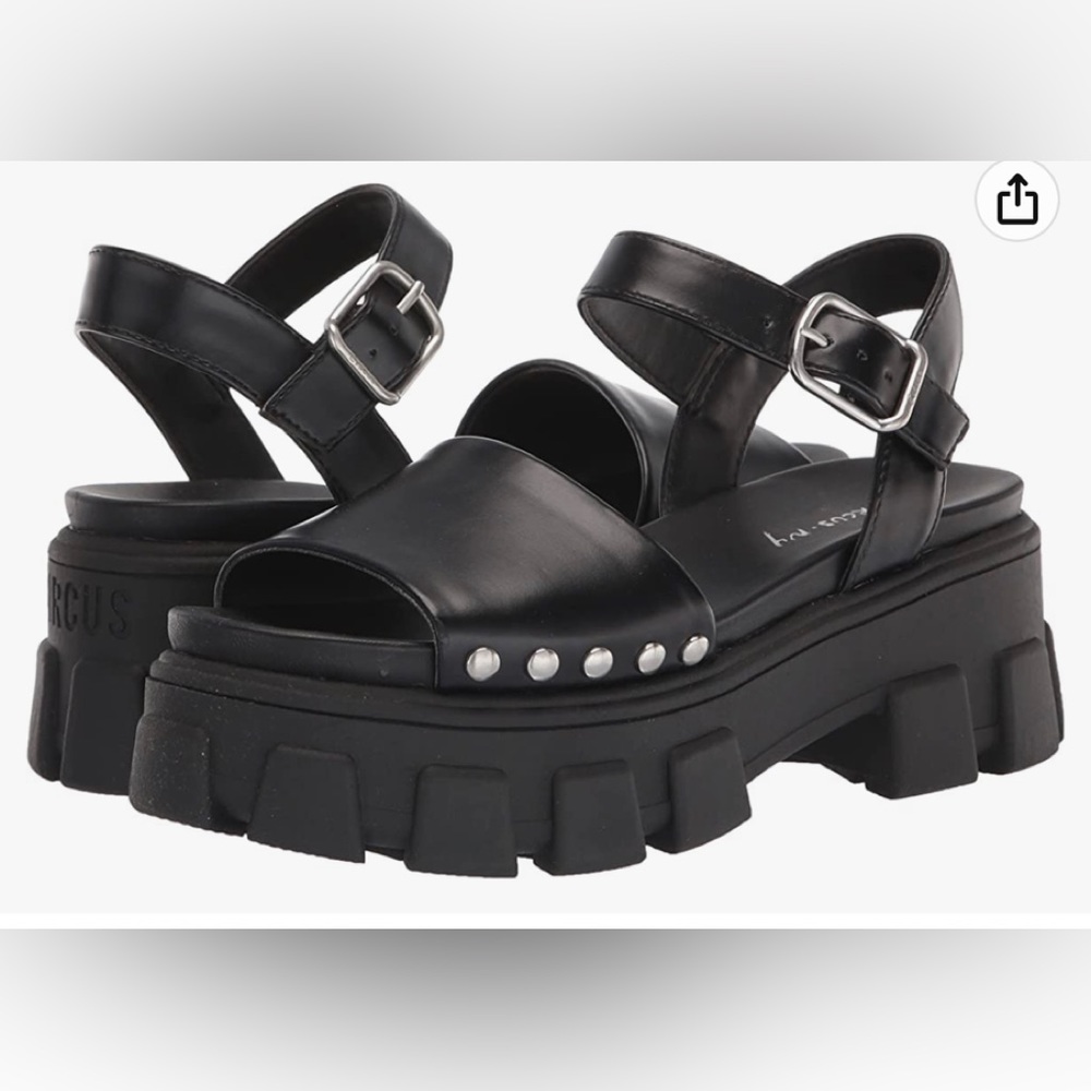 Circus. NY By Sam Eldelman Lug Sole Studded Sandal